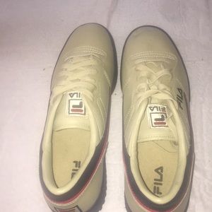 FILA Sneakers